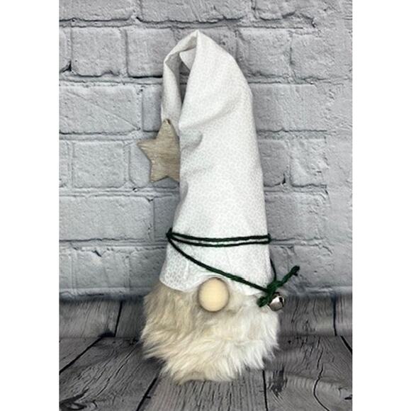 Homemade White Felt Wood Button & Star Green Felt Yarn Silver Bell Sock Gnome - Picture 1 of 6
